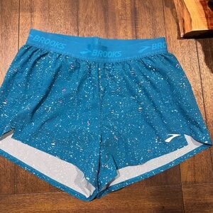 Brooks 3" Chaser Shorts